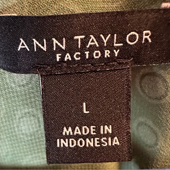 Ann Taylor Factory, Top, Size Large - Picture 3 of 7